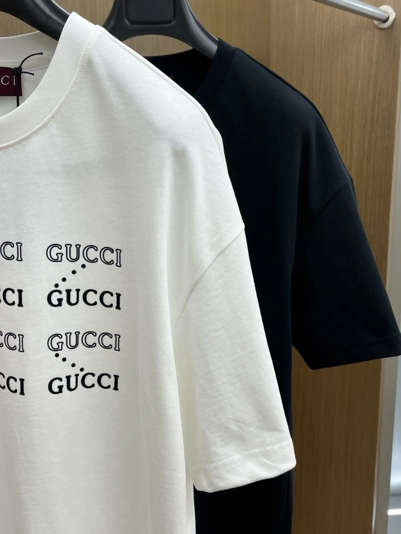 Gucci T-Shirts Minimalist 126147