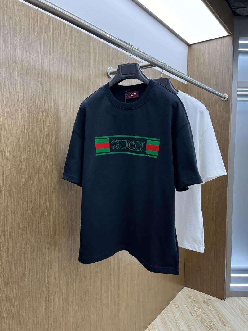 Gucci T-Shirts Durable 126144