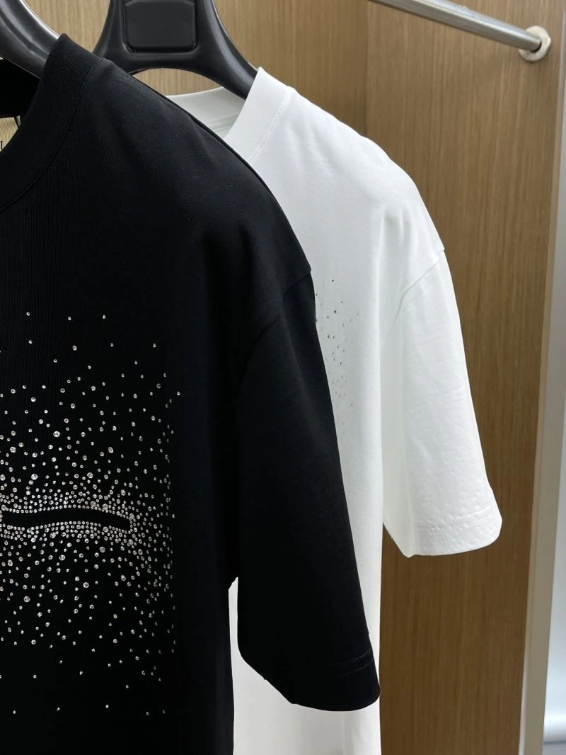 ComfortFit Gucci T-Shirts 126143