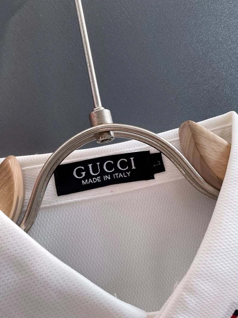 Compact Gucci T-Shirts 126108