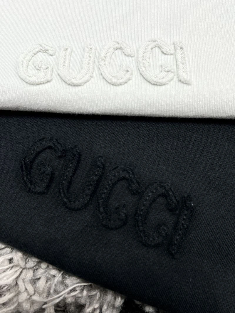 Gucci T-Shirts Bold 126111