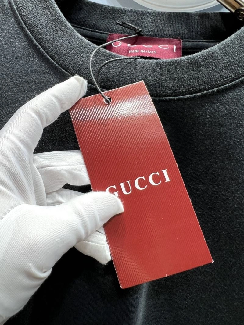 Lightweight Gucci T-Shirts 126096