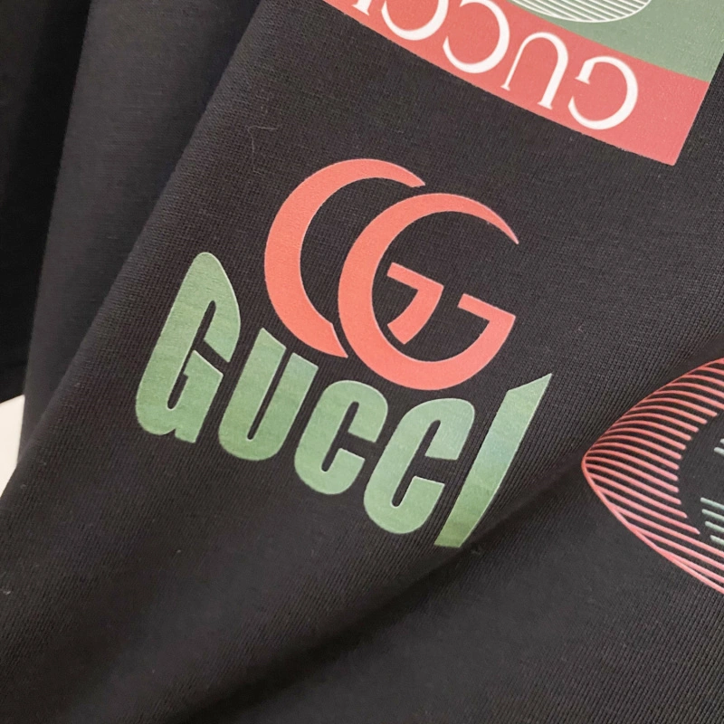 Lightweight Gucci T-Shirts 126100