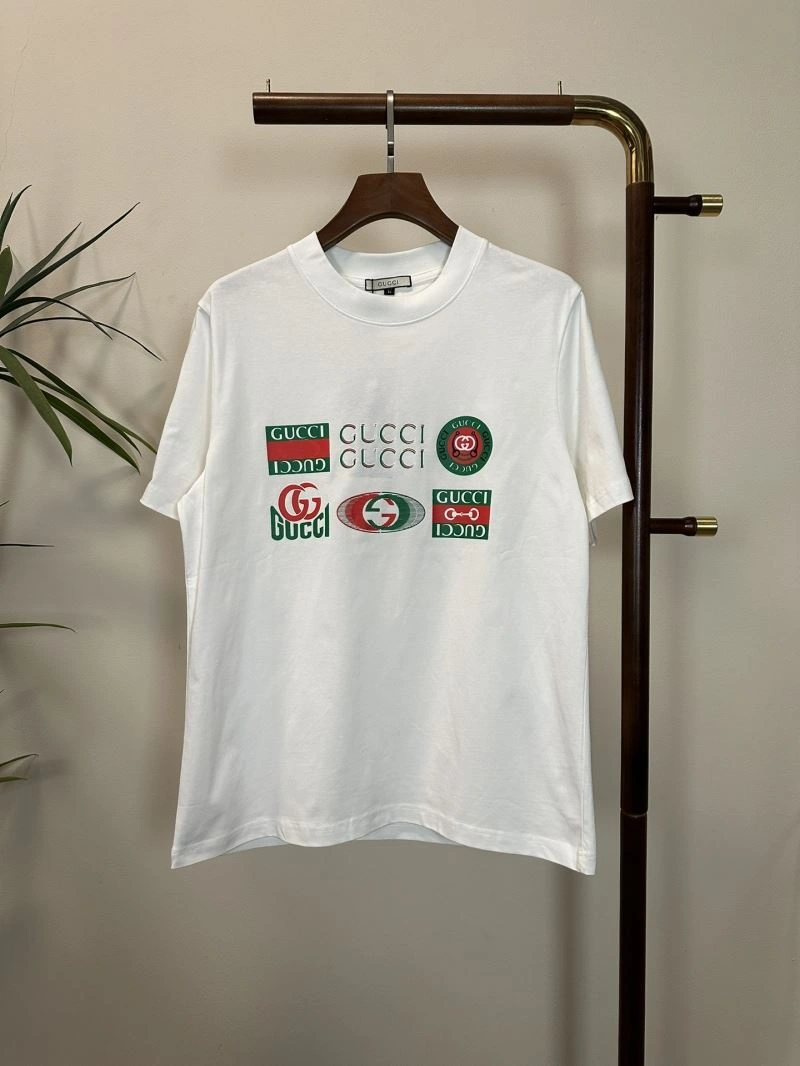 Gucci T-Shirts Durable 126101