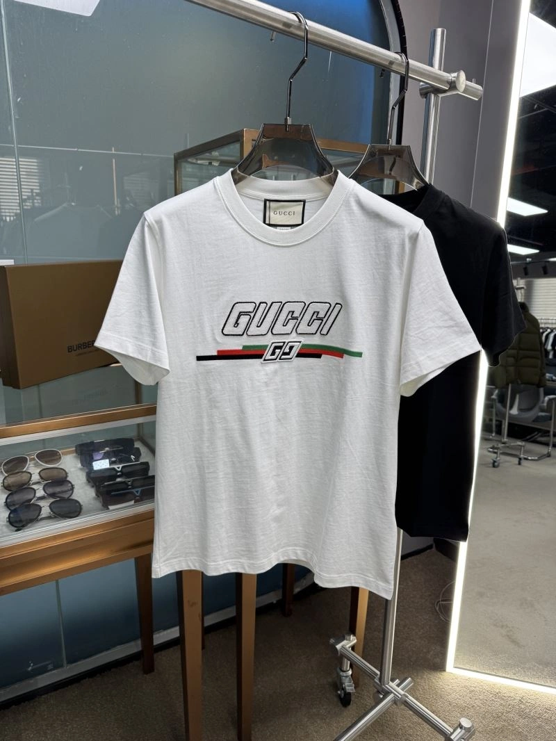 Breathable Gucci T-Shirts 126115