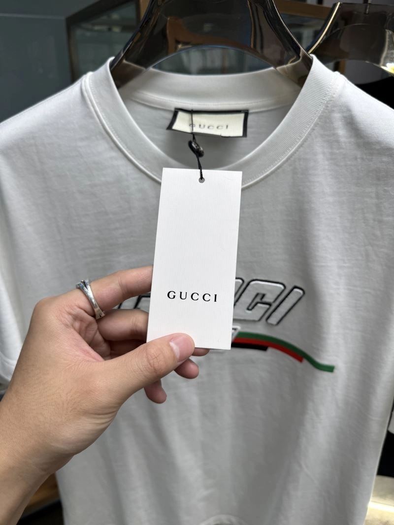 Breathable Gucci T-Shirts 126115