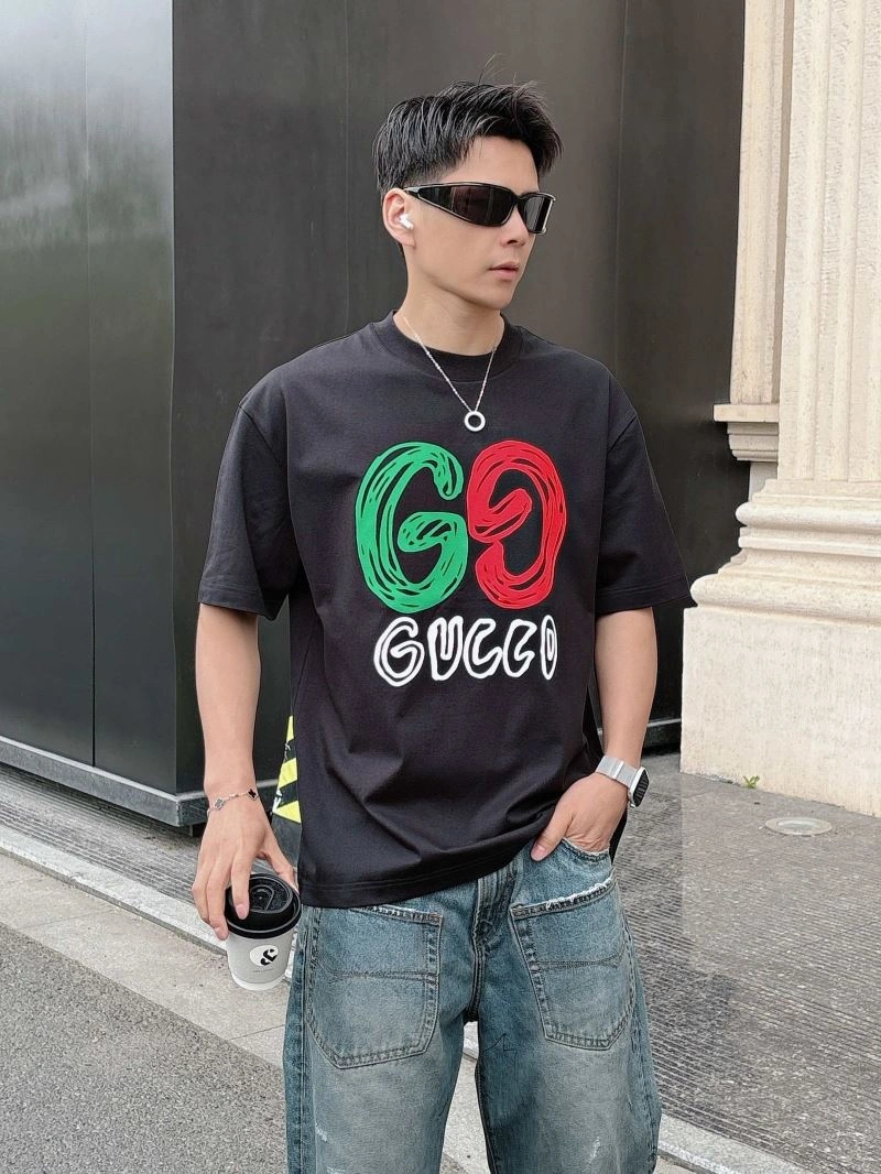 Gucci T-Shirts Breathable 126092