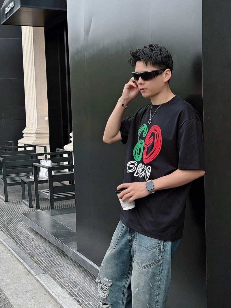 Gucci T-Shirts Breathable 126092