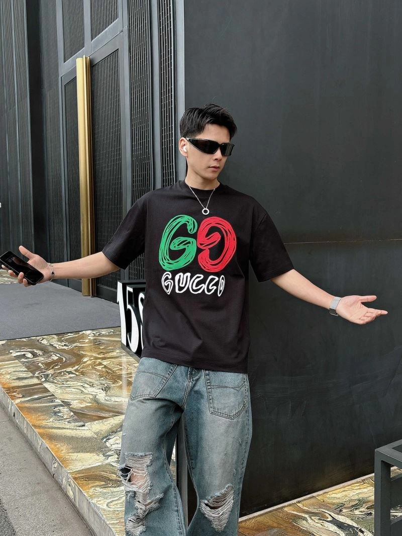 Gucci T-Shirts Breathable 126092