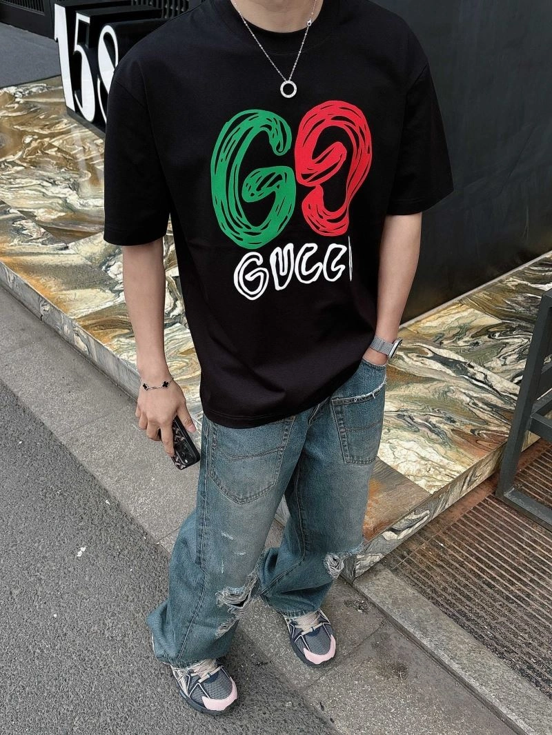Gucci T-Shirts Breathable 126092