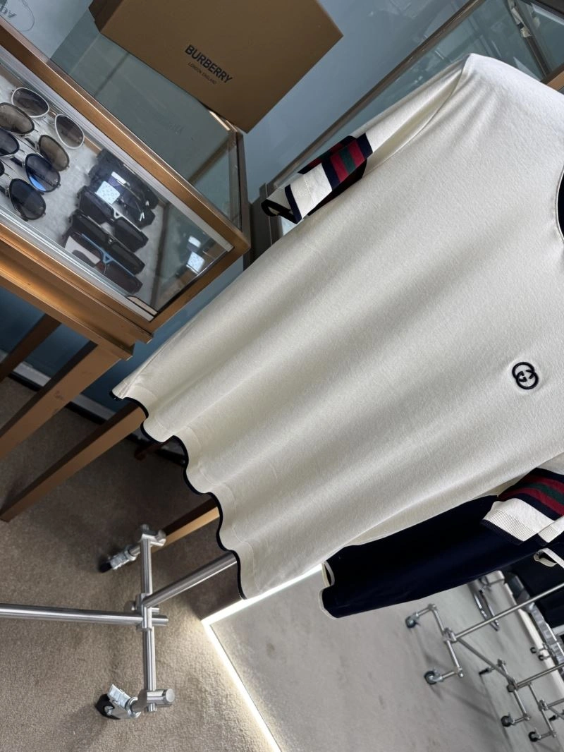 Gucci T-Shirts Practical 126062