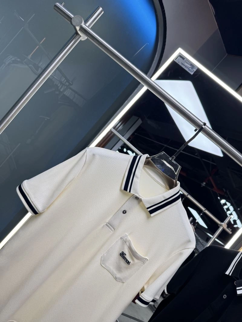 Sleek Gucci T-Shirts 126058