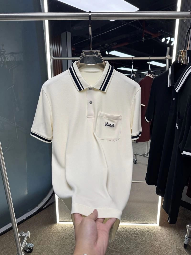 Sleek Gucci T-Shirts 126058