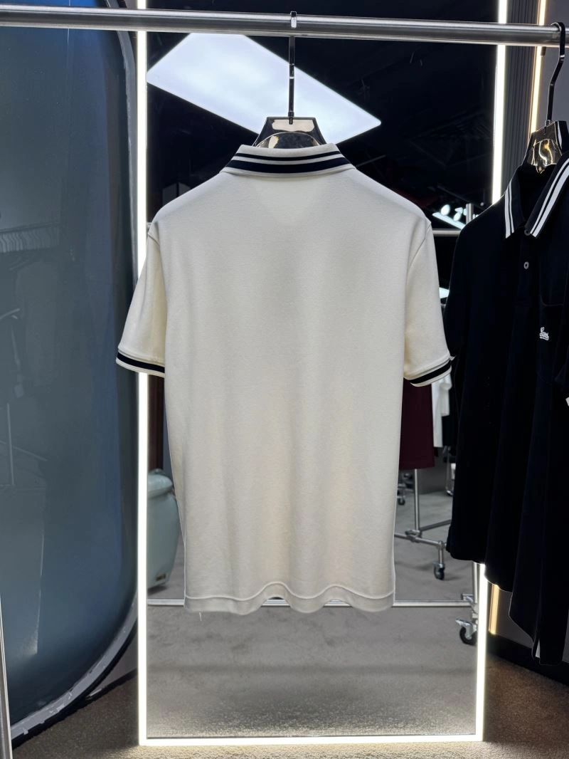 Sleek Gucci T-Shirts 126058