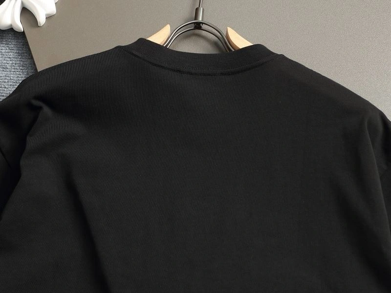 Gucci T-Shirts Trendsetting 126041