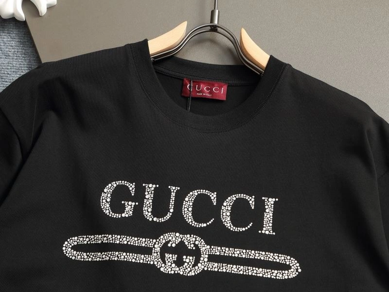 Gucci T-Shirts Trendsetting 126041