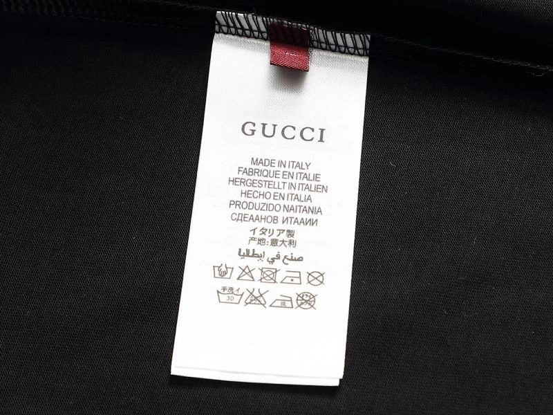 Gucci T-Shirts Trendsetting 126041