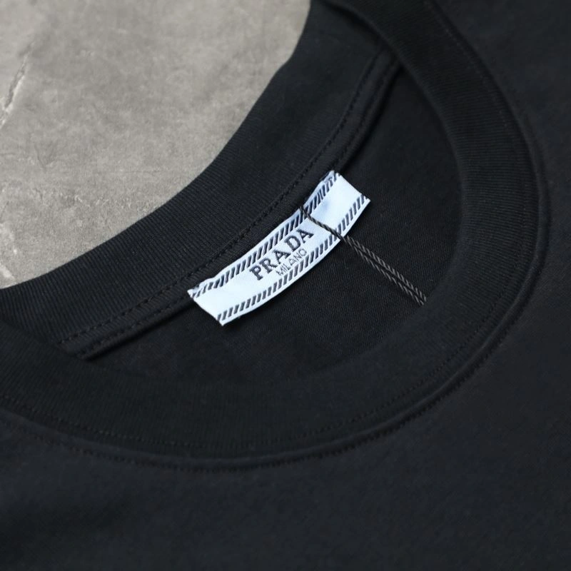 Gucci T-Shirts Unisex 126036
