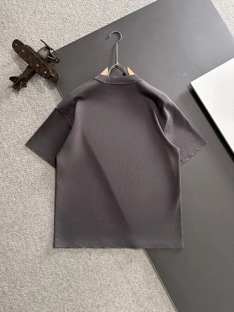 Casual Gucci T-Shirts 126030