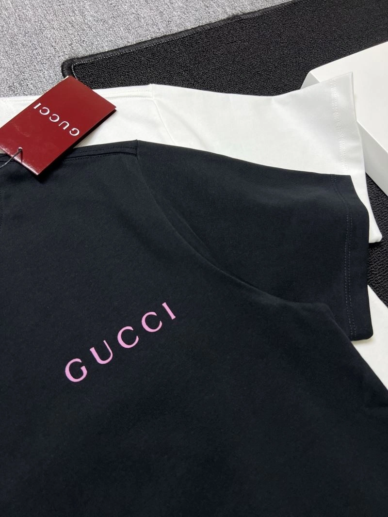 Gucci T-Shirts Trendy 126006