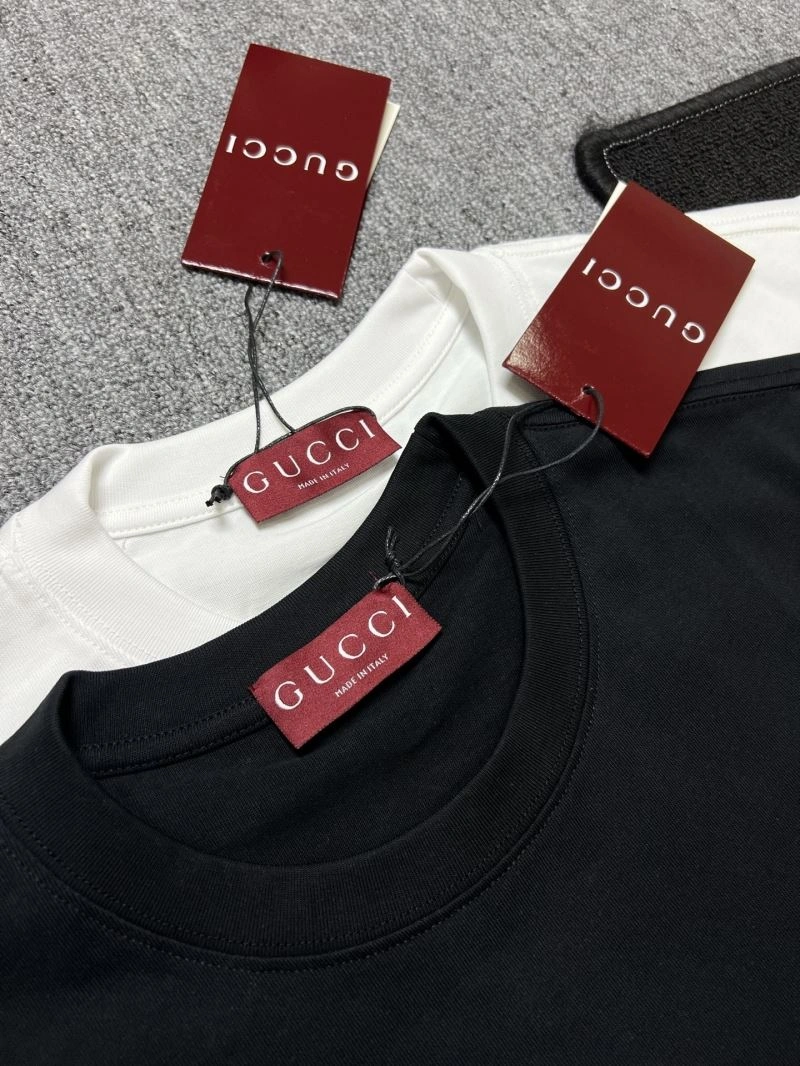 Gucci T-Shirts Trendy 126006