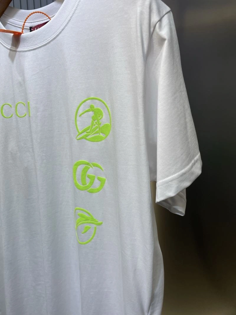 Gucci T-Shirts SmoothTexture 126027