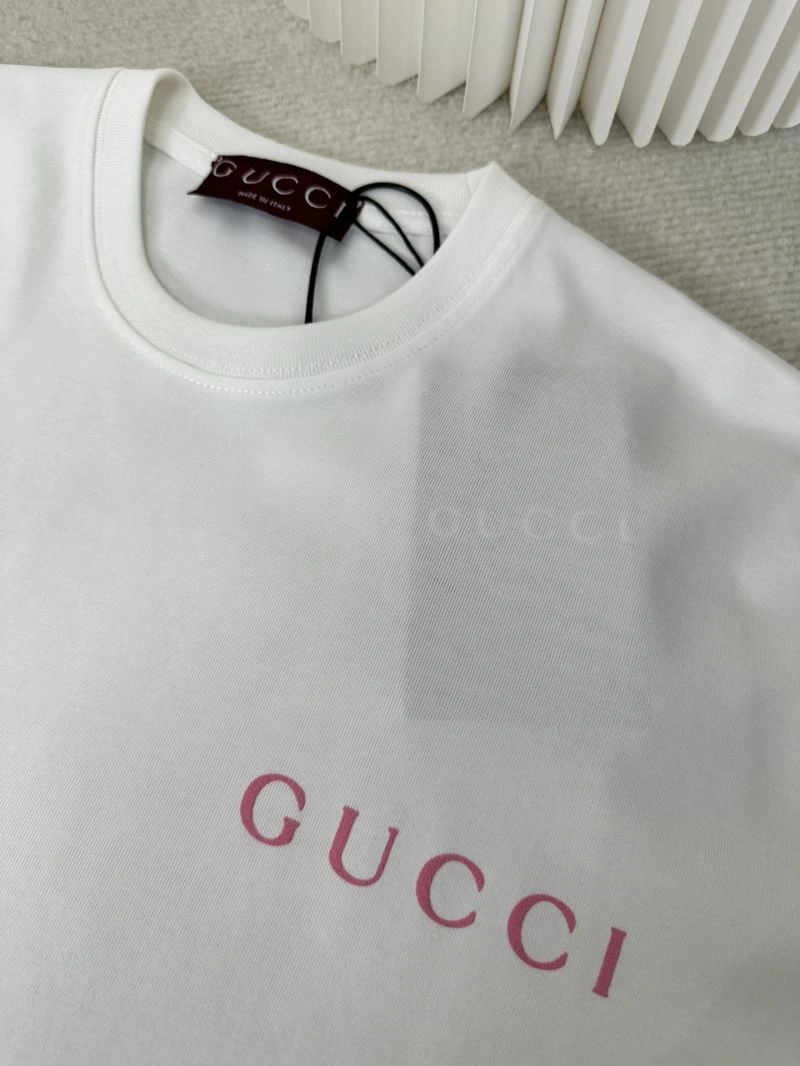Packable Gucci T-Shirts 126005