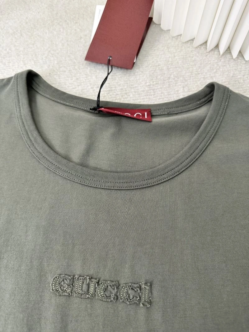 Bold Gucci T-Shirts 125801