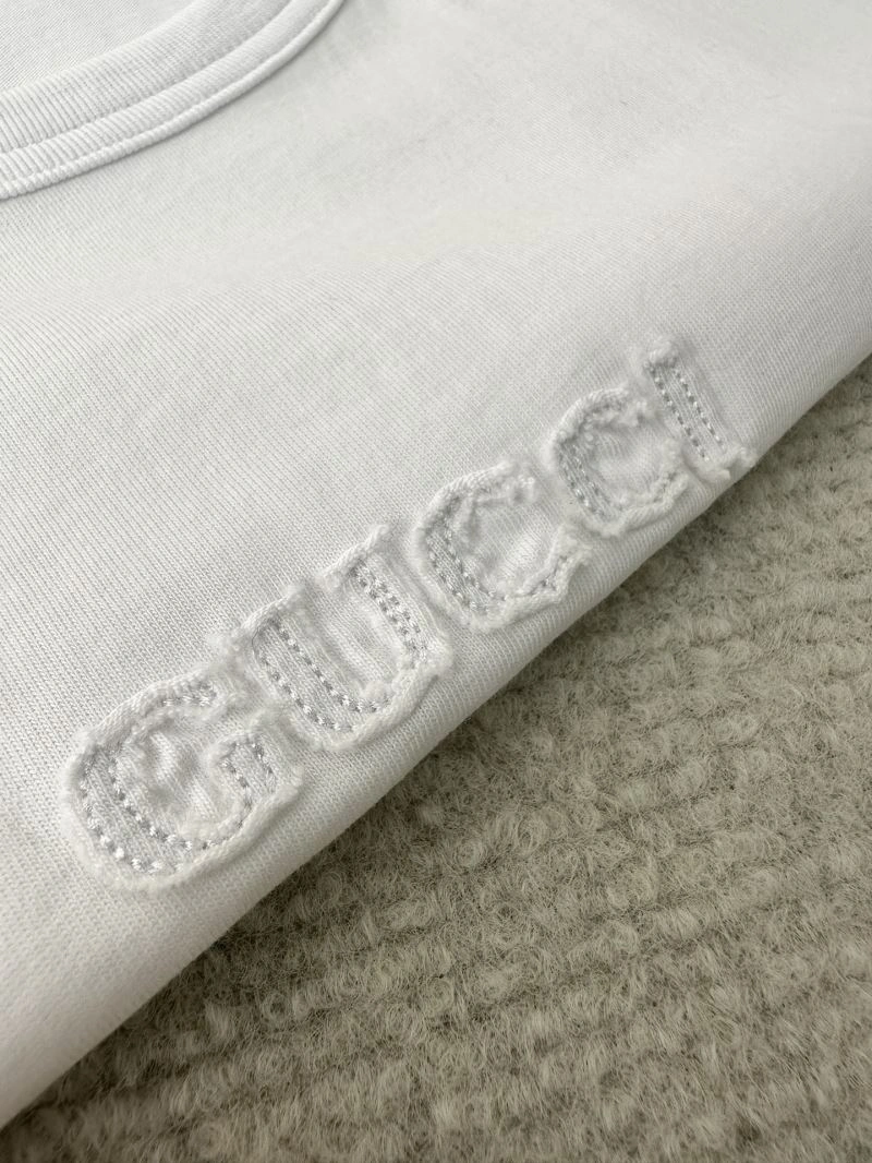 Gucci T-Shirts UrbanChic 125795