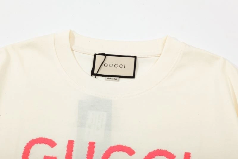 Modern Gucci T-Shirts 125809