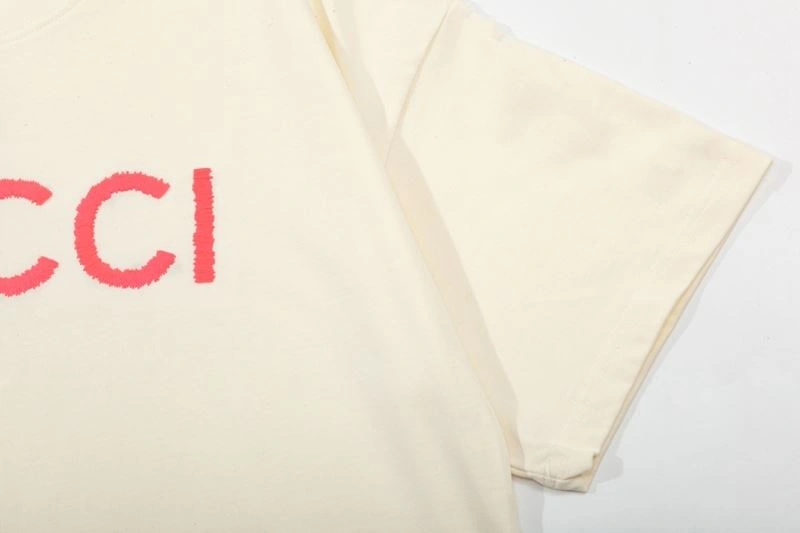 Modern Gucci T-Shirts 125809