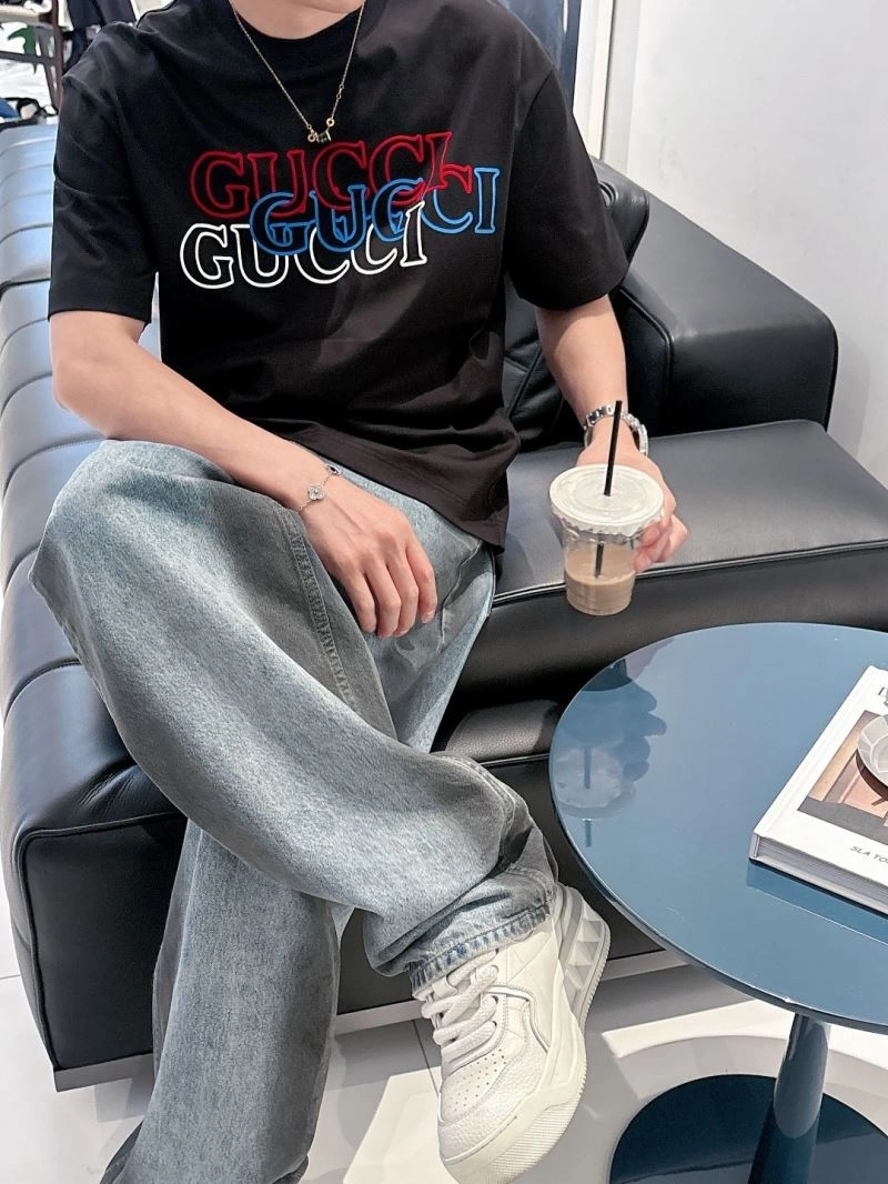 Casual Gucci T-Shirts 125770