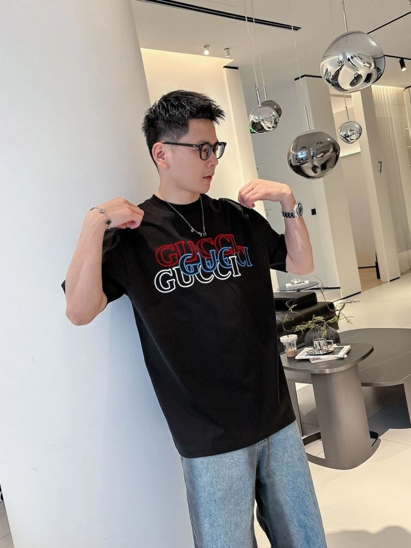 Casual Gucci T-Shirts 125770