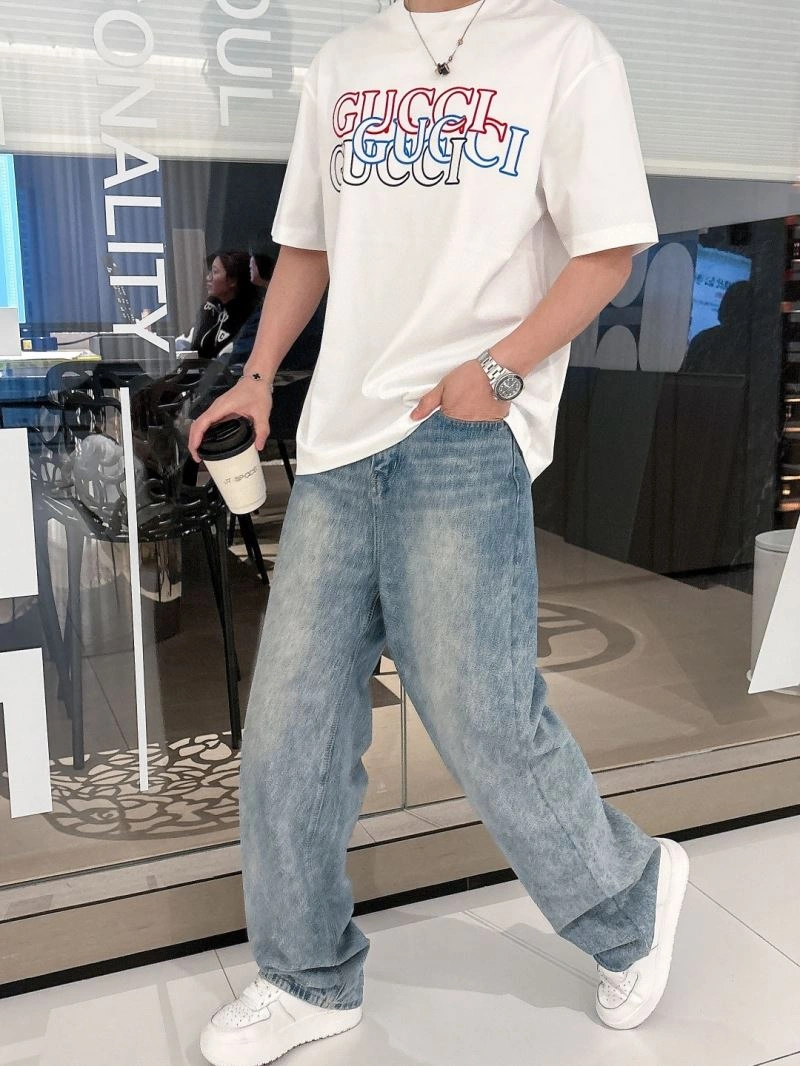 Versatile Gucci T-Shirts 125755