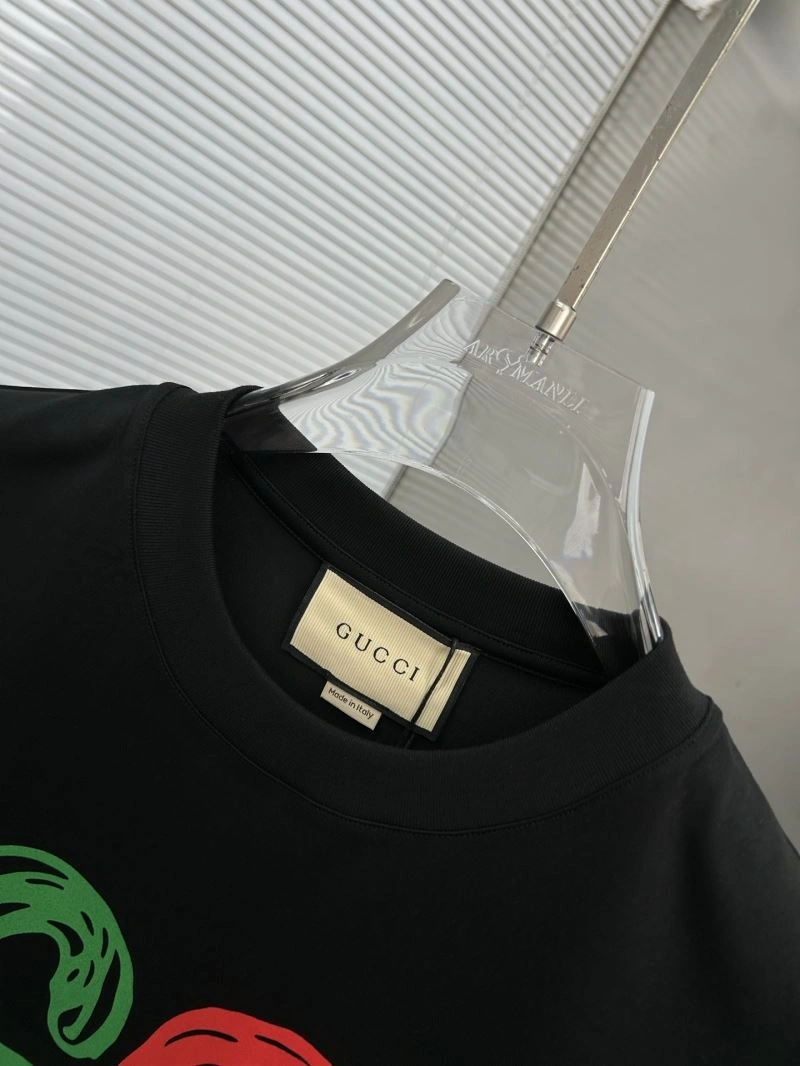Gucci T-Shirts Timeless 125734