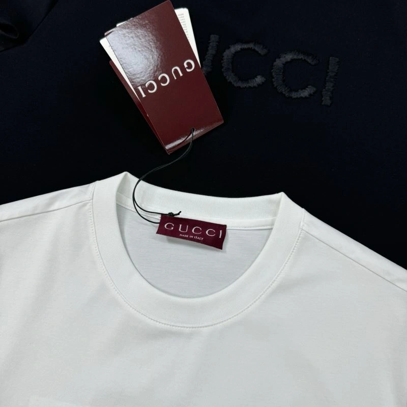 Sleek Gucci T-Shirts 125725