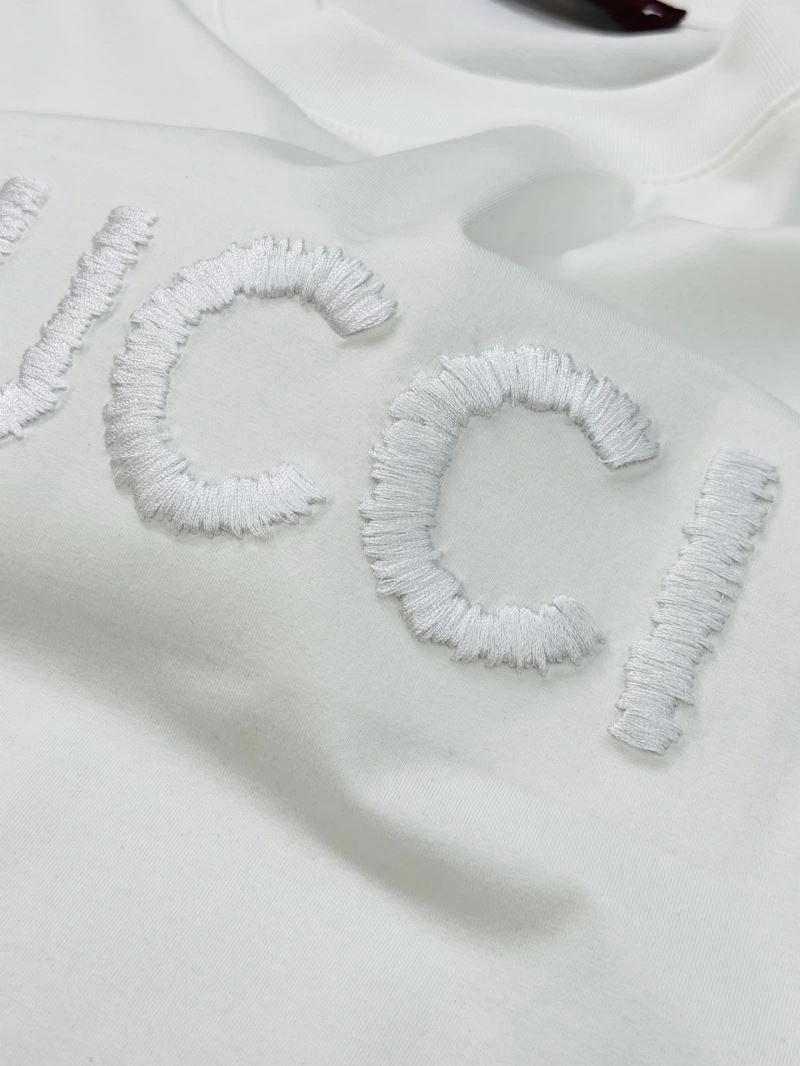 Sleek Gucci T-Shirts 125725