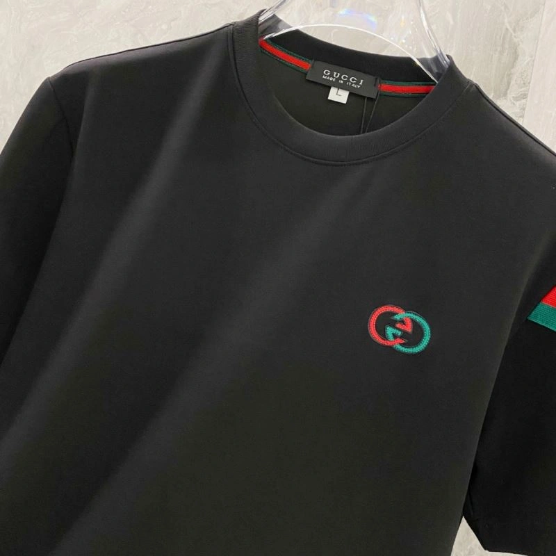 Trendsetting Gucci T-Shirts 124237
