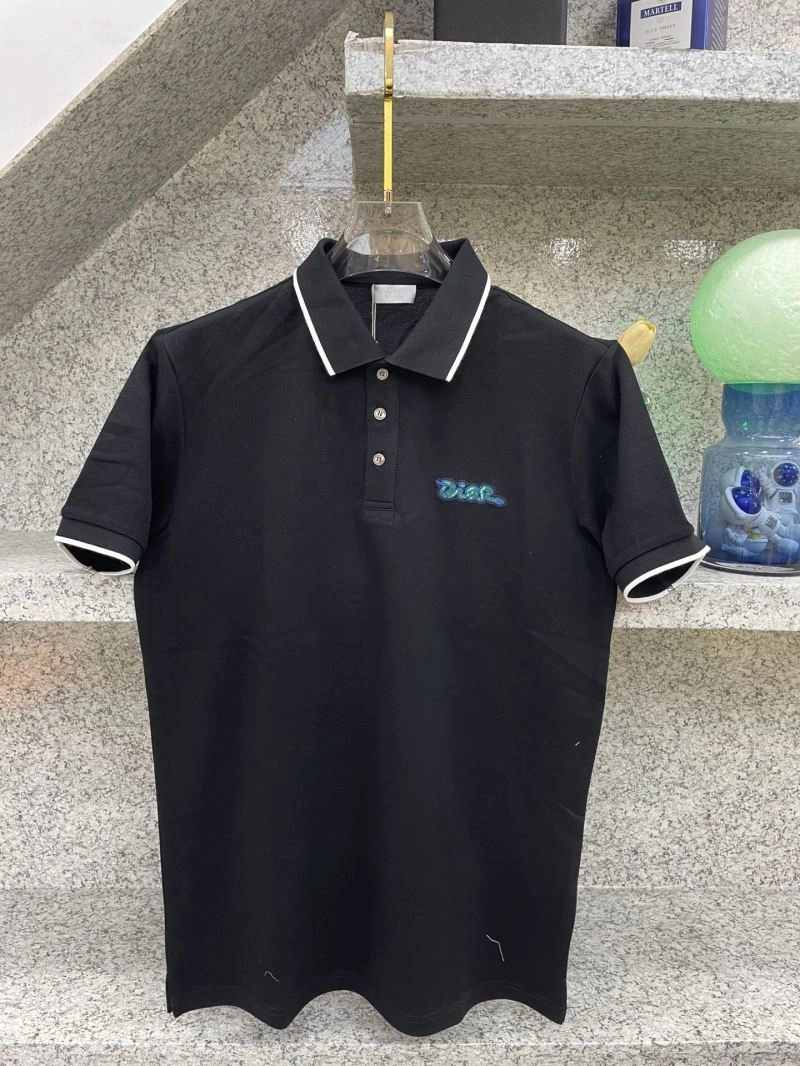Versatile Gucci T-Shirts 125729