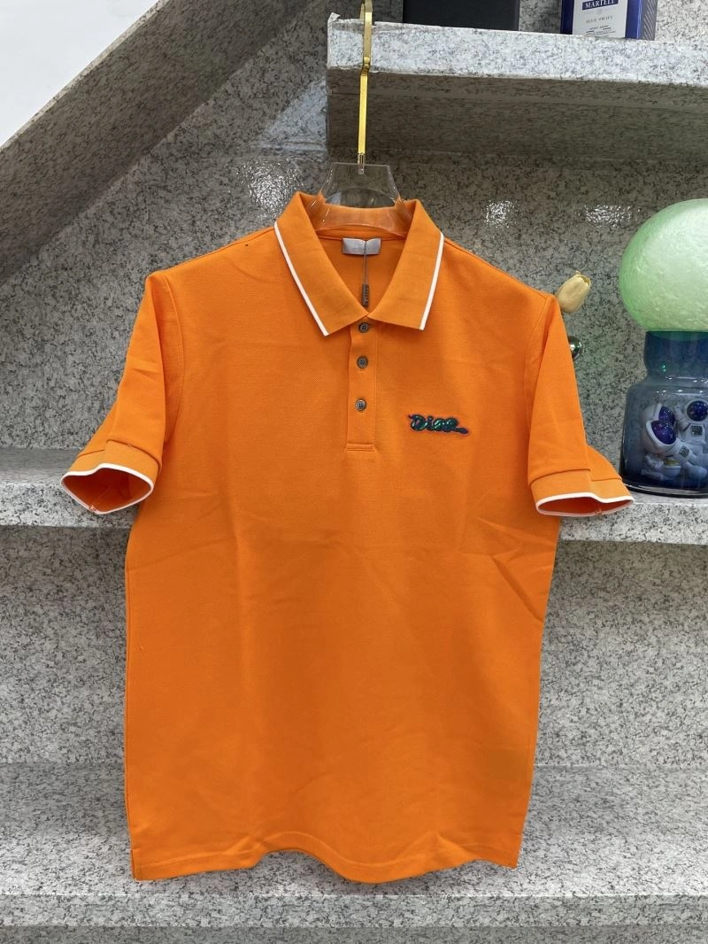 Versatile Gucci T-Shirts 125729