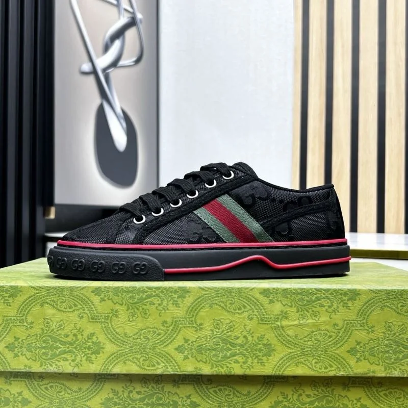 Gucci Tennis Reliable 25176