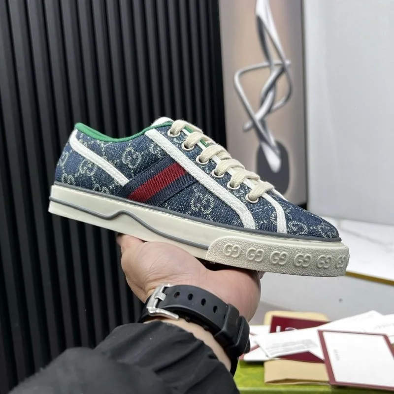 Bold Gucci Tennis 25186