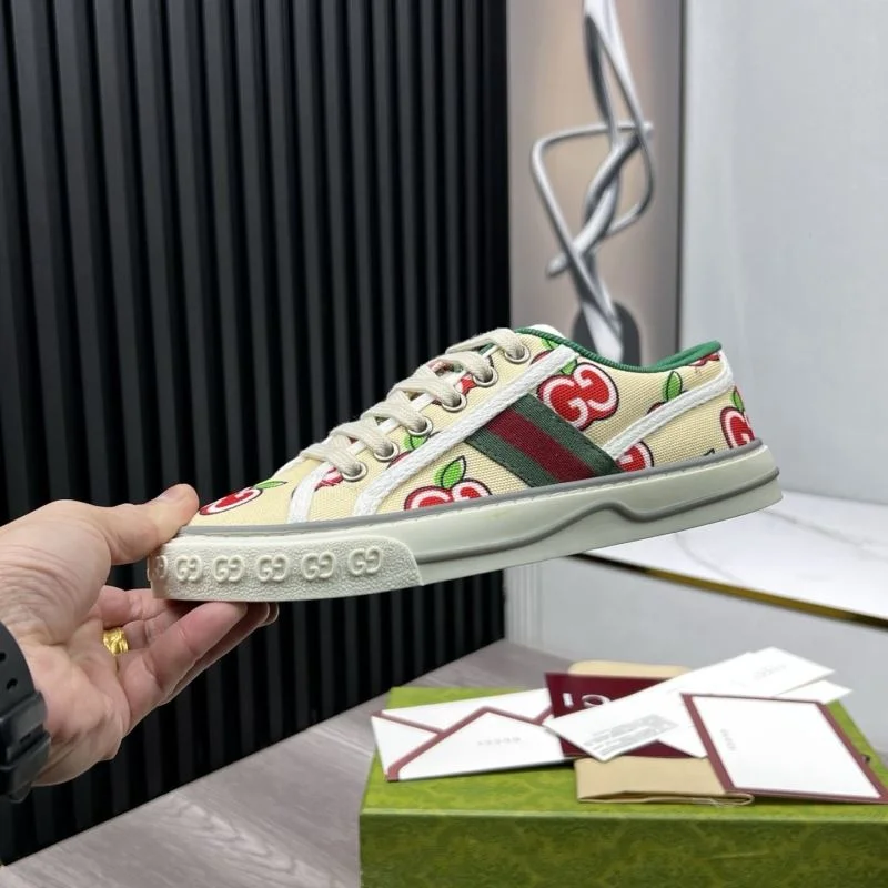 EyeCatching Gucci Tennis 25182