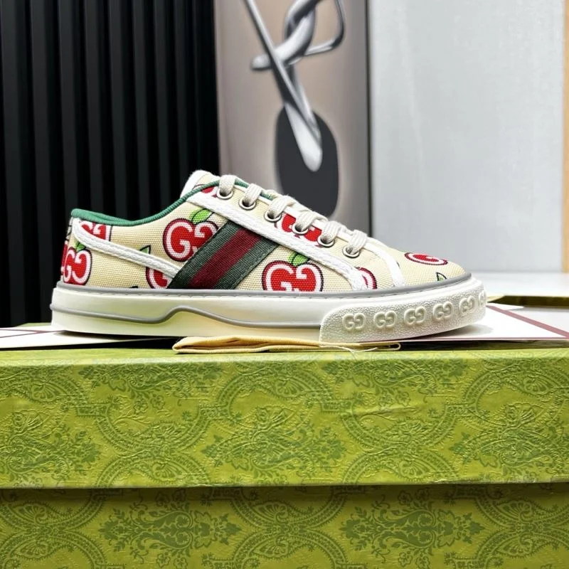 EyeCatching Gucci Tennis 25182