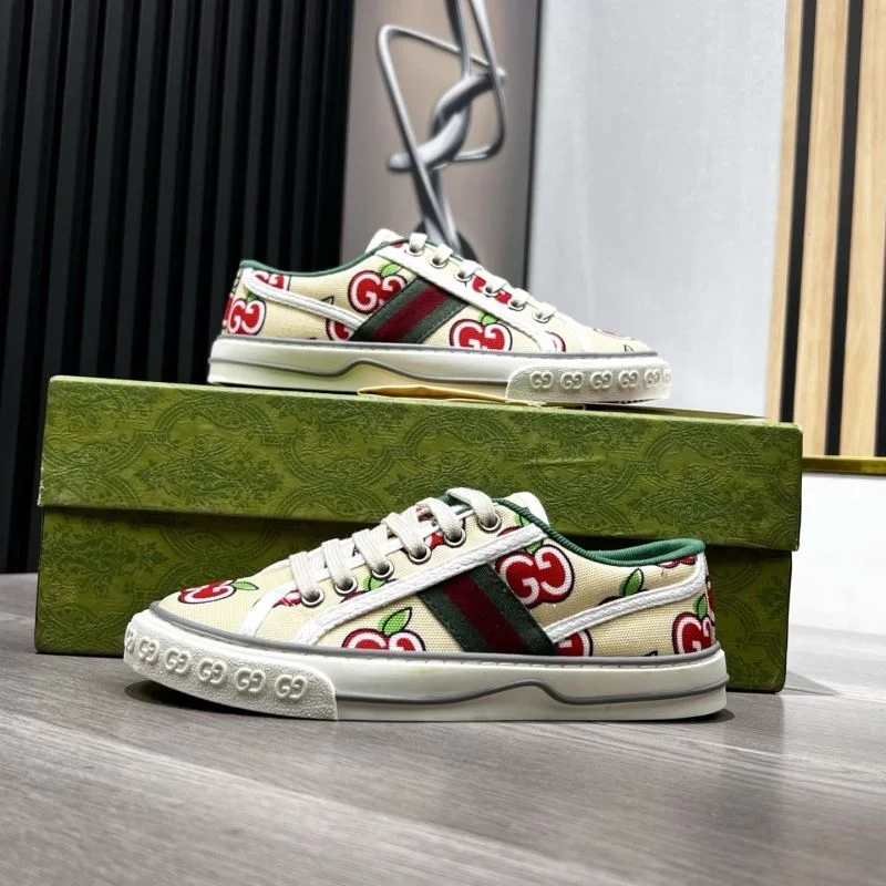 EyeCatching Gucci Tennis 25182