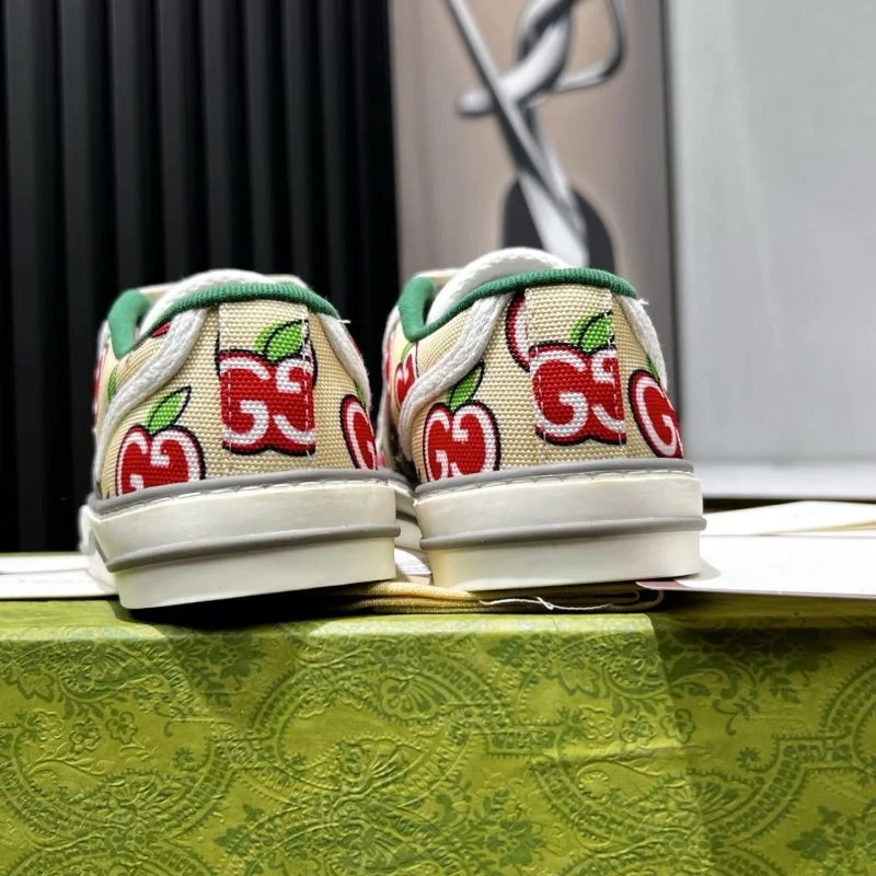 EyeCatching Gucci Tennis 25182