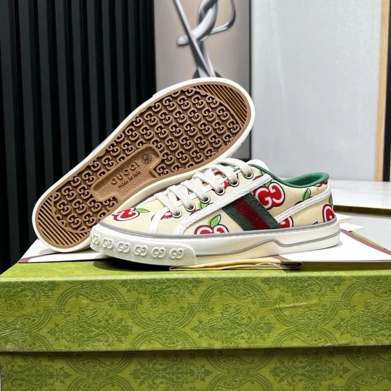 EyeCatching Gucci Tennis 25182