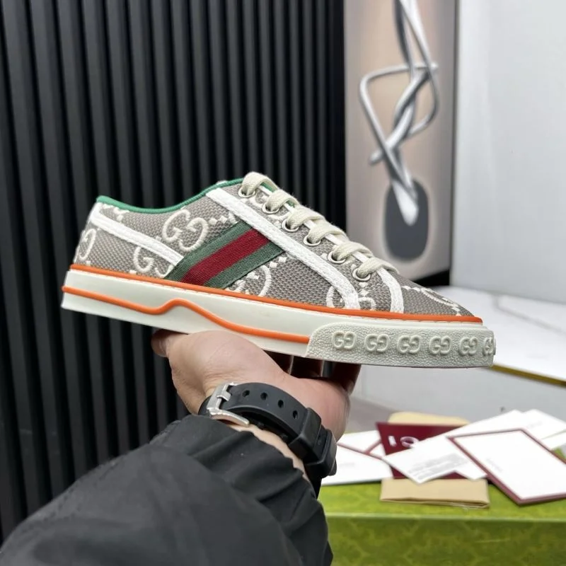 DailyWear Gucci Tennis 25185