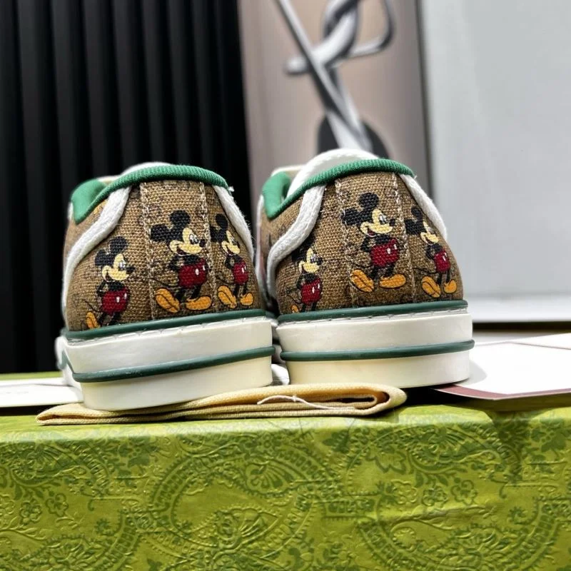 Gucci Tennis EasyMatch 25191