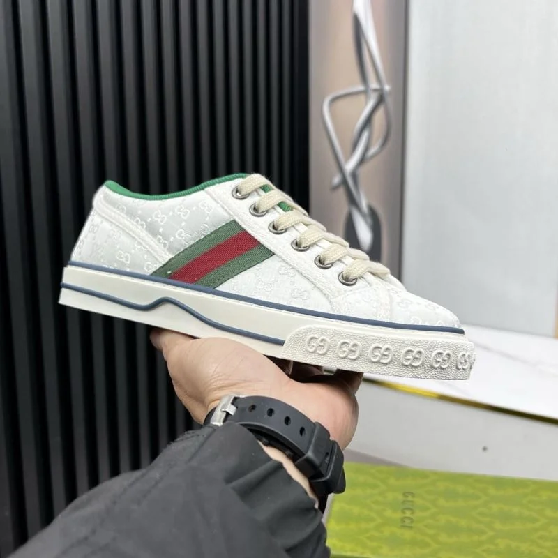Gucci Tennis Compact 25193